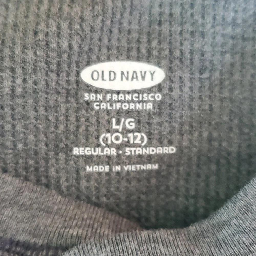 Old Navy long sleeve grey boys shirt